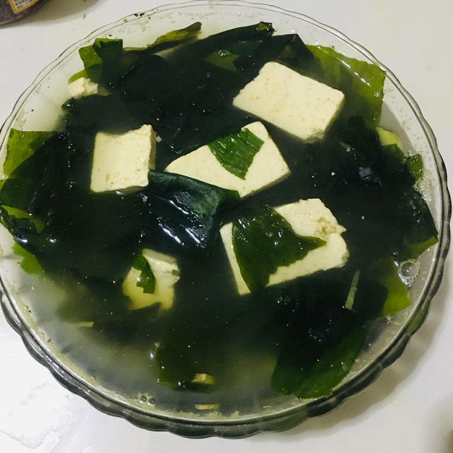 海菜豆腐汤
