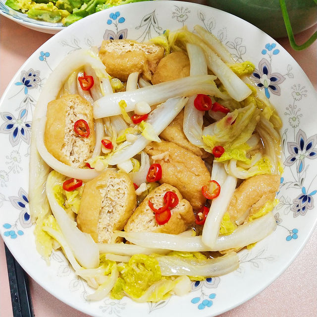 🍃简单开胃小菜😋油豆腐焖娃娃菜