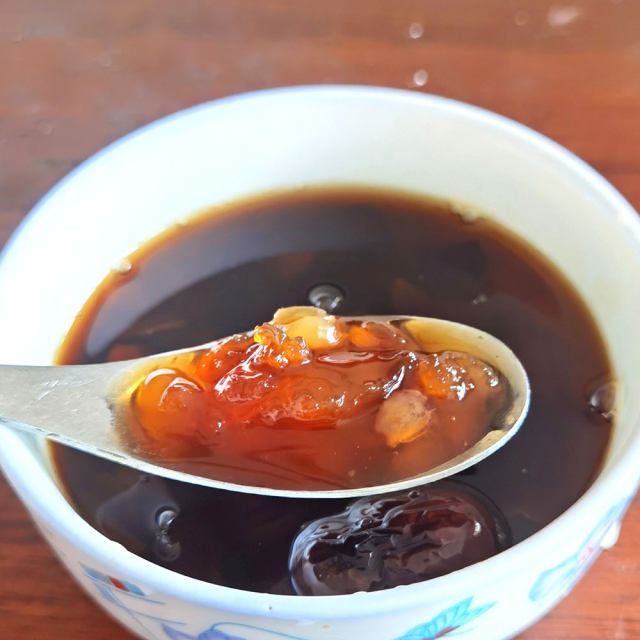 桃胶皂米红枣汤