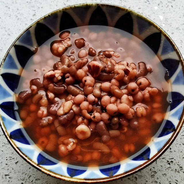 赤小豆薏米芡实粥