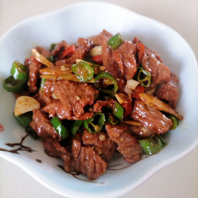 小炒牛肉