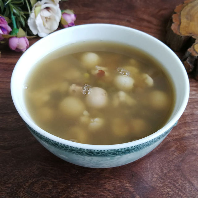 绿豆芡实莲子汤