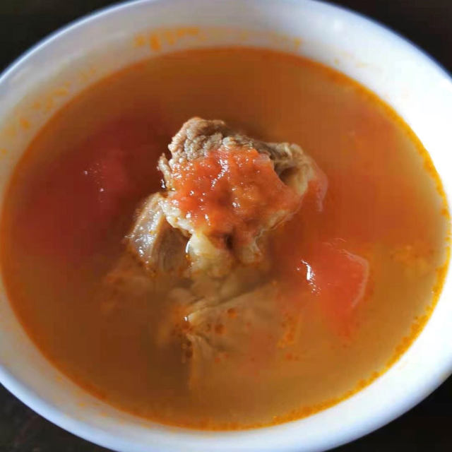 蕃茄玉米土豆扇骨汤