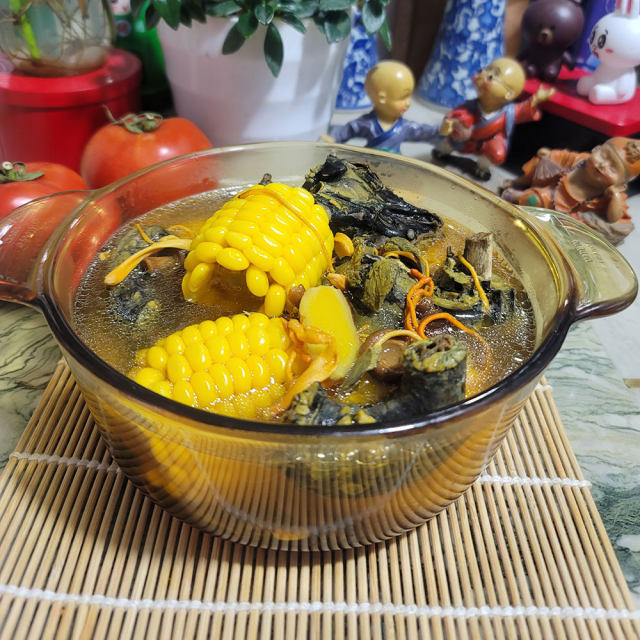 玉米虫草花煲乌鸡汤