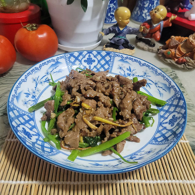 牛肉炒空心菜