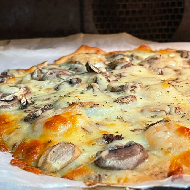 海鲜蘑菇披萨🍕