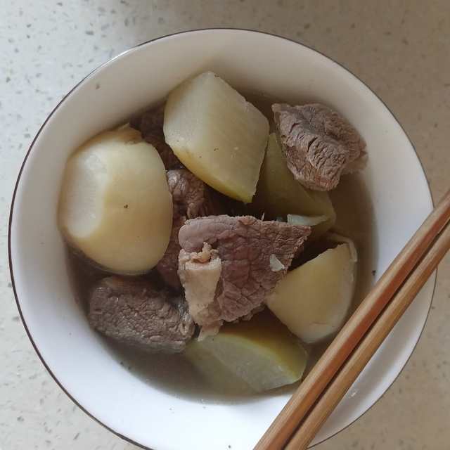 萝卜炖牛肉