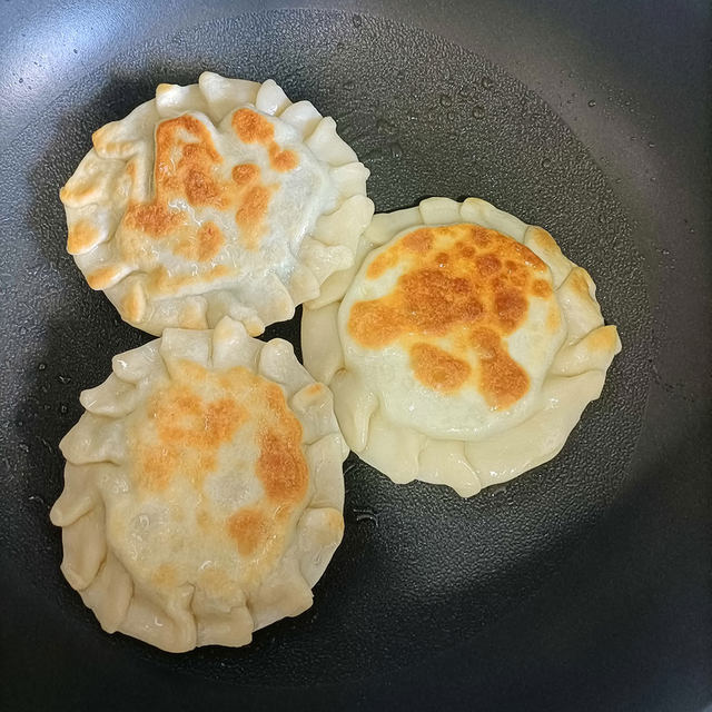 青菜香菇馅饼