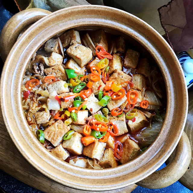 土锅白菜炖豆腐