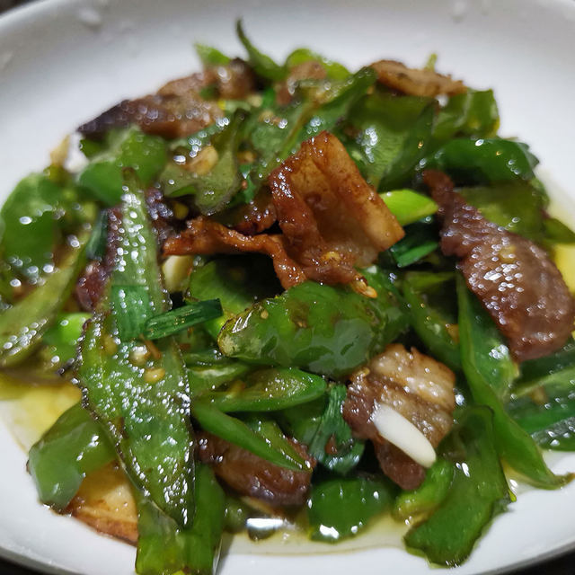 回锅肉炒辣椒