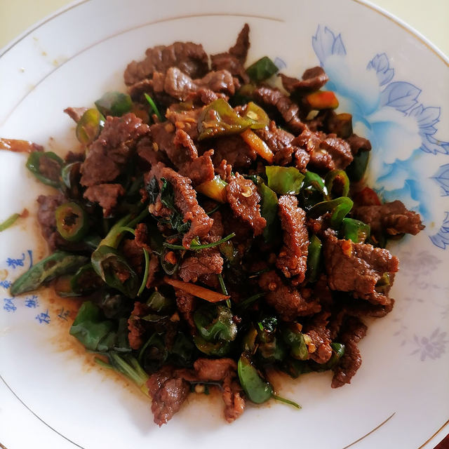 小炒牛肉