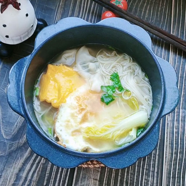 荠菜馄饨面