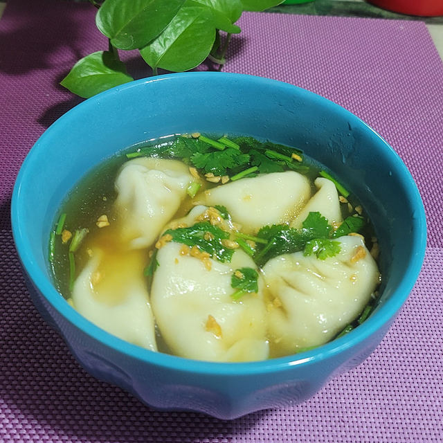 甜笋芹菜鲜肉水饺