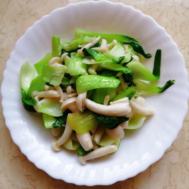 白玉菇炒油菜