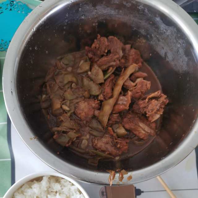 正宗东北菜，排骨炖豆角