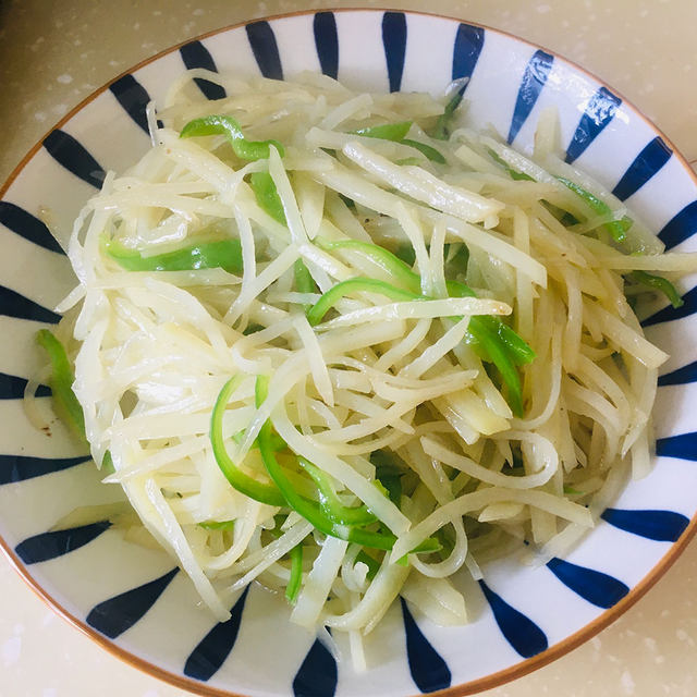 青椒炒土豆丝