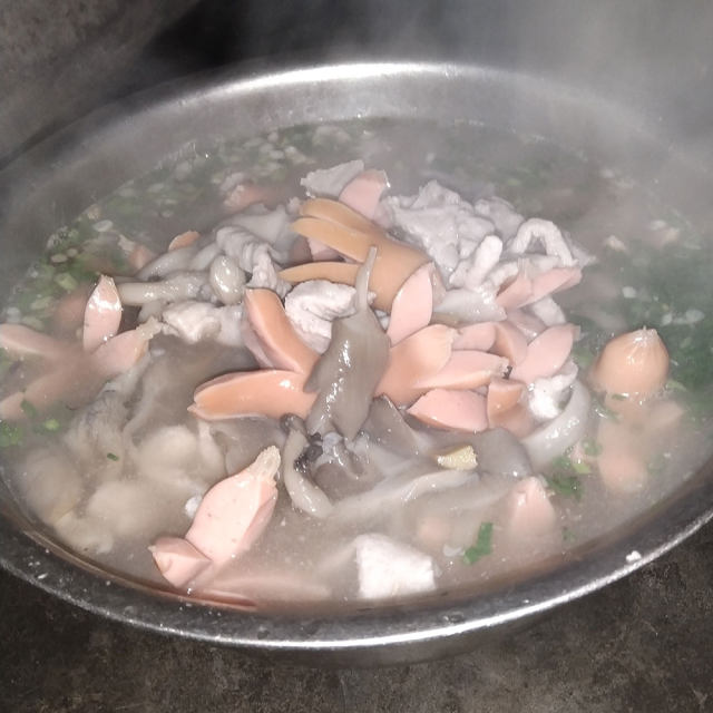 脆皮肠平菇汤