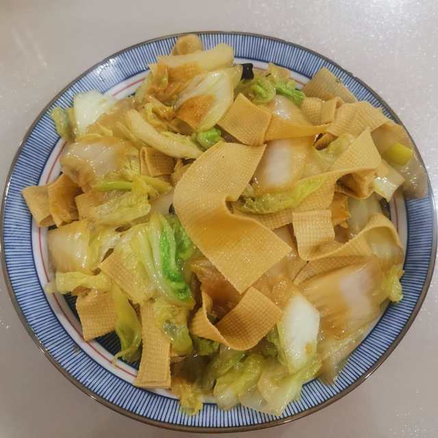 白菜烧豆皮