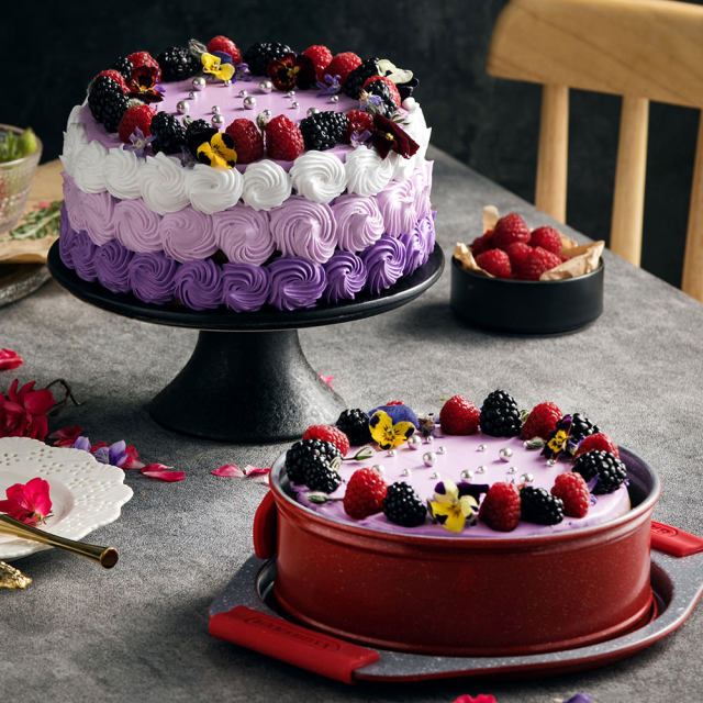 野莓皇后蛋糕，代表美好的祝福与心愿
