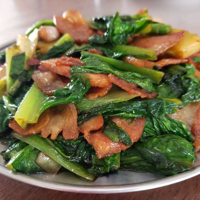 油麦菜炒肉片