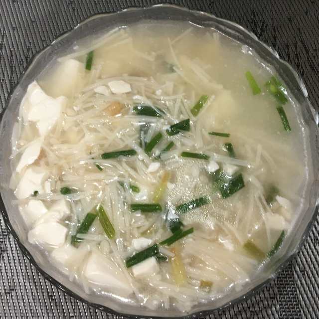 菌菇豆腐汤