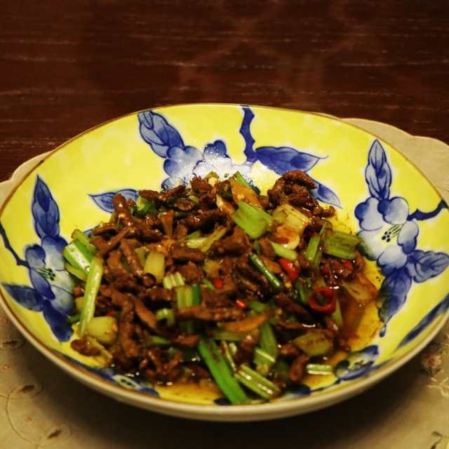 黄牛肉炒青菜