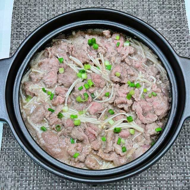 金针菇牛肉煲