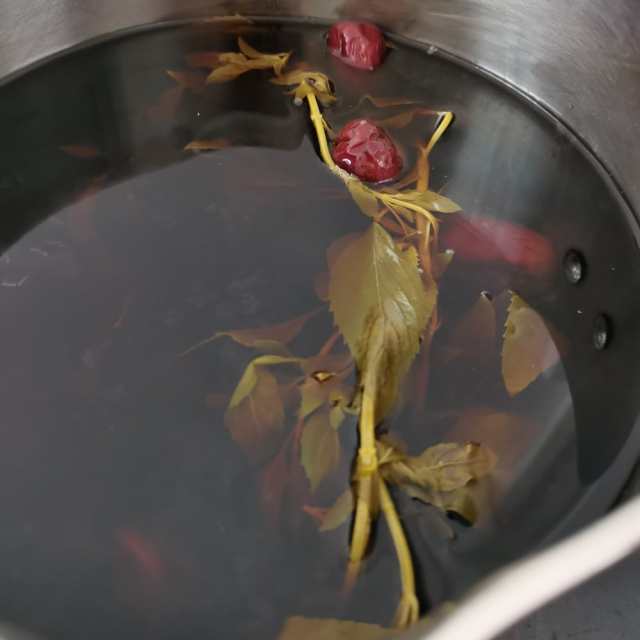 罗汉果红枣薄荷茶