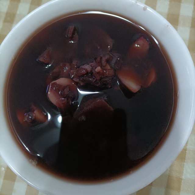 紫米莲子百合红枣粥