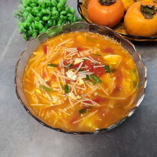 西红柿鸡蛋菌菇汤