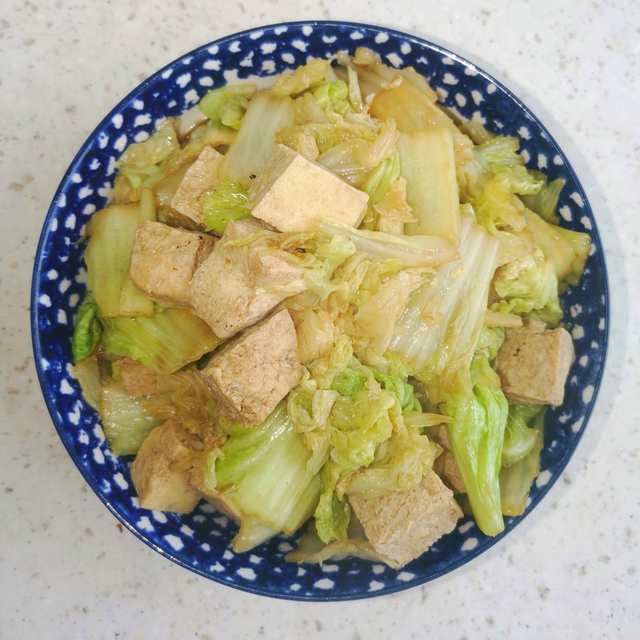 白菜烩冻豆腐