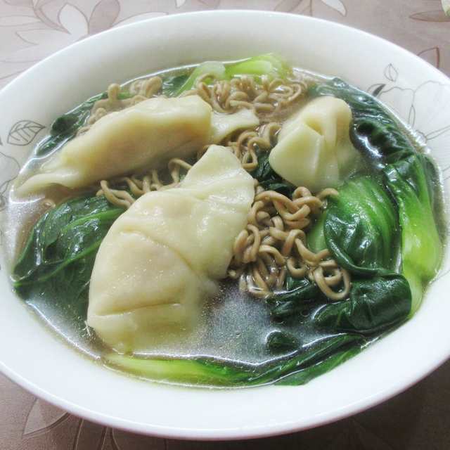 青菜饺子荞麦面