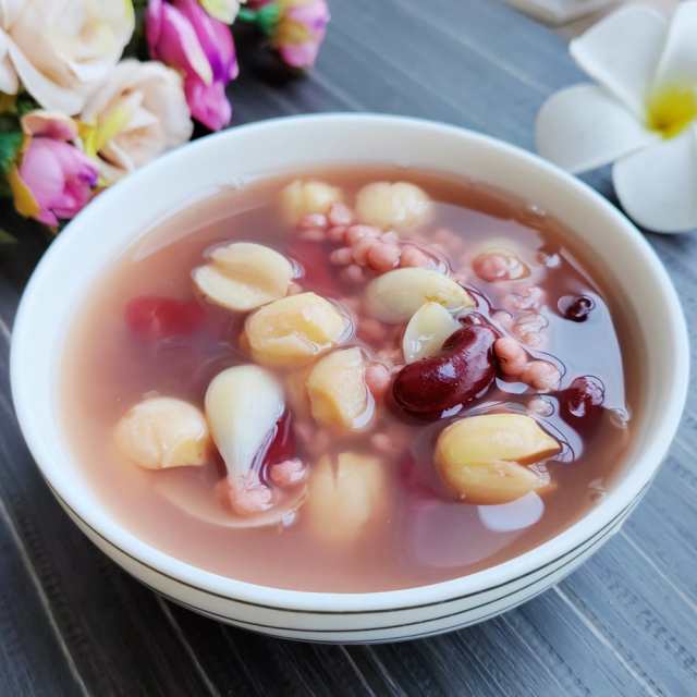 莲子薏仁百合红豆汤