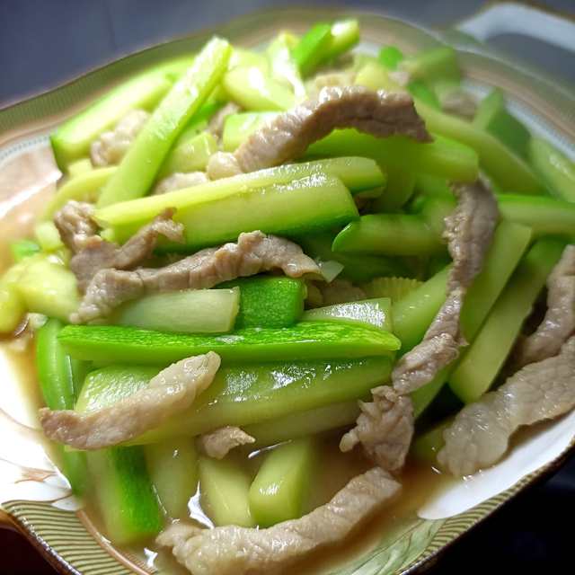 肉条炒茭瓜条