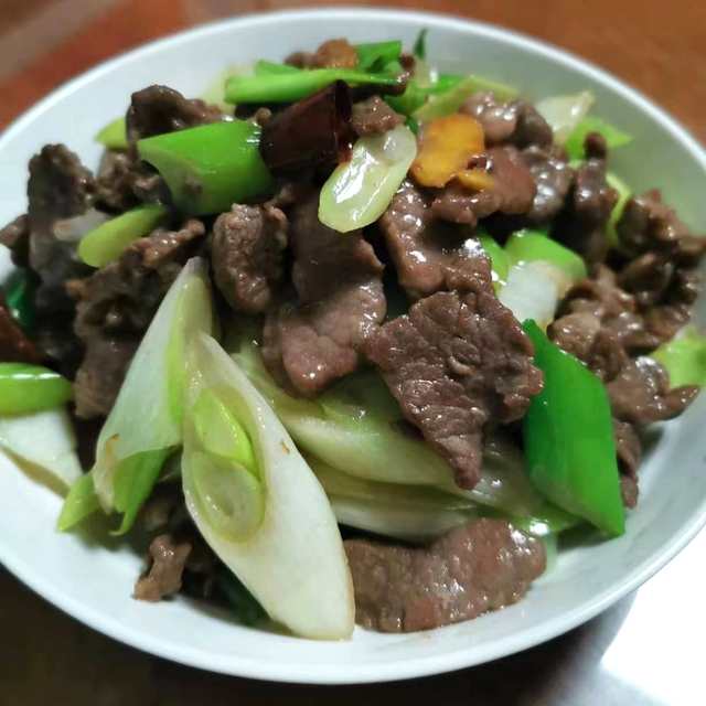 羊肉炒大葱