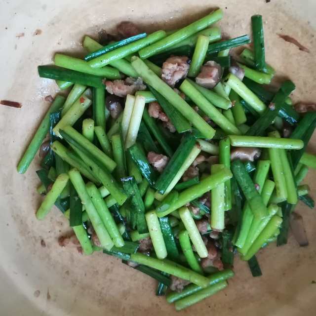 肉沫炒蒜苔