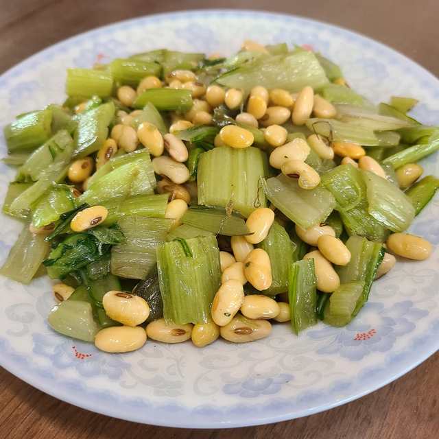 莙荙菜杆炒黄豆