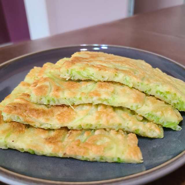 莴笋丝鸡蛋煎饼