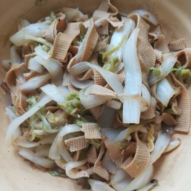 娃娃菜炒豆腐皮