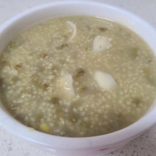绿豆百合小米粥