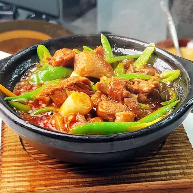 砂锅香辣鸭