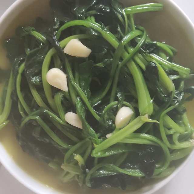 清炒菠菜